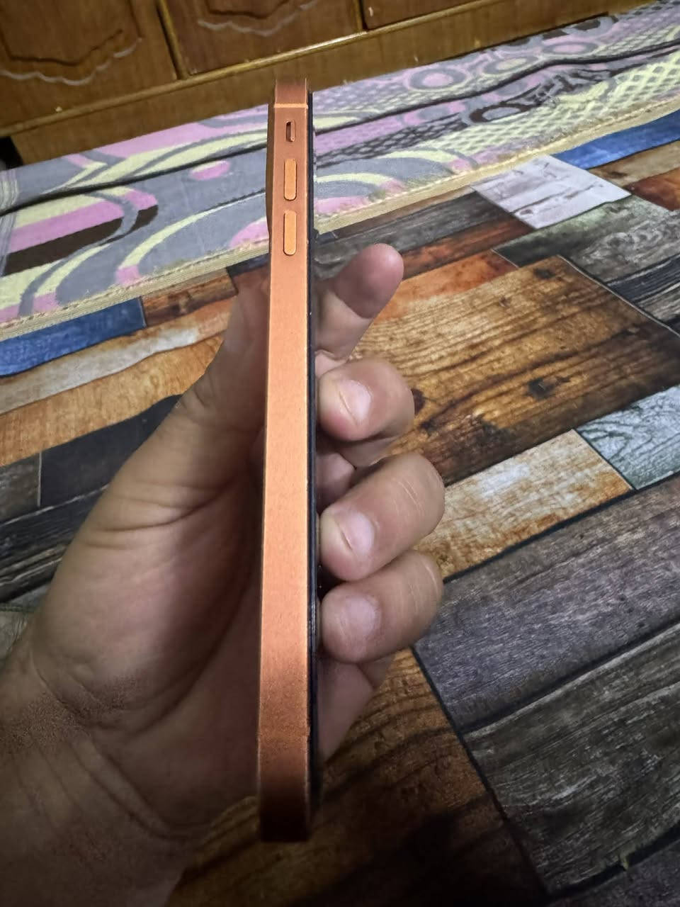 ايفون اكس ار محور 17 الذاكره 128 بطاريه 100 فيسايدي شغال شاشه اصليه ضرر الظهر مفطورر السعر 200   بغداد الحسينيه ***********
