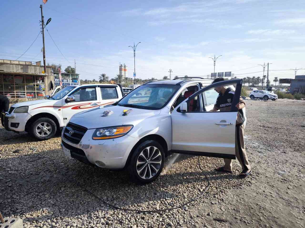 سنتافي 2008 ، محرك 2700 ، 6 سلندر ، وارد امريكي
رقم بغداد ، السيارة ليبل واحد فقط جاملع امامي مرجع على البارد ولا قطعة تبديل مصبوغة حزام للجمالية اثر جرد ، محرك وكير وتبريد وشاصي مكفولات ، مكان السيارة كربلاء ، رايدها ب  115
***********
