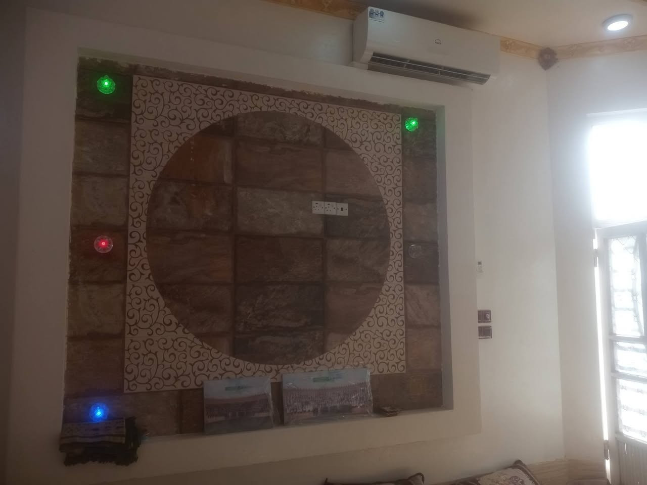 دار للبيع طابو صرف المساحة ١٥٠ م خلف محلات تقي بناء جديد السعر ١١٠ وبس مجال  ***********
