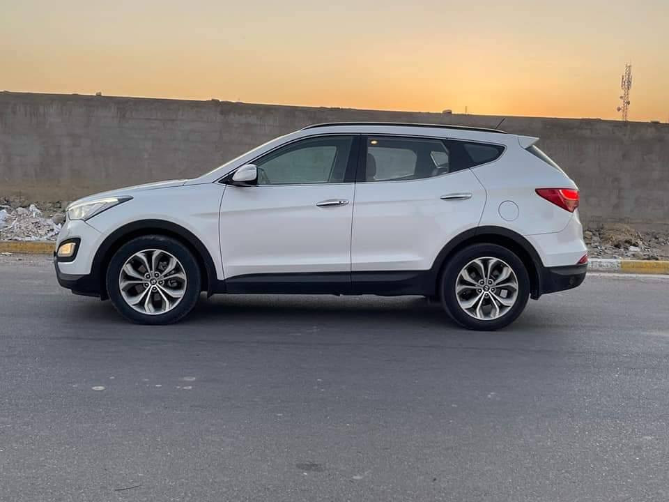 السلام عليكم
سنتافي موديل 14 خليجي رقم بغداد دولي باسمي تحويل مباشر 

فول 1/1

اعلى فئه Vib

بصمه تشغيل+ بصمه ابواب 

فور ويل 4*4

3 قطع تبريد ثلج 

7 راكب 

زراك لايت 

كشنات جلد+كهرباء  

منظومه غاز 

مري شفط 

سقف بانوراما طگتين

انظمه قيادة 

سايد بريك بصمه 

تخم تاير جديد 

محرك 6

گير ومحرك مكفولات 

ماشيه 140 

كفاله عامه ما عدا شبر بلجاملغ الامام بدون معجون 

السعر 179

العنوان بابل
*********** 

***********
