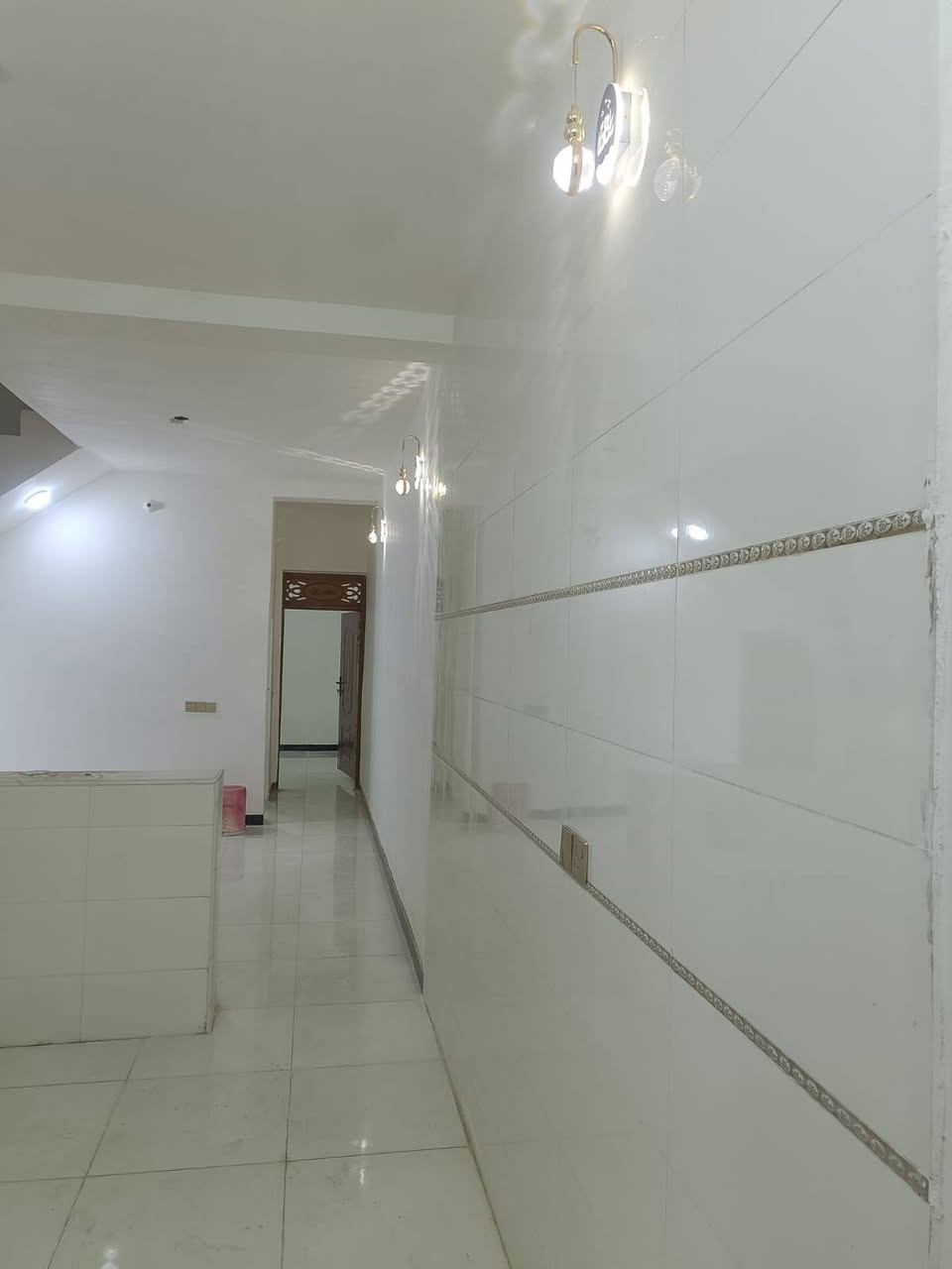 بيت للبيع البو جاسم خلف الحضاره واجهه خمسه نزال عشرين للاستفسار ***********
