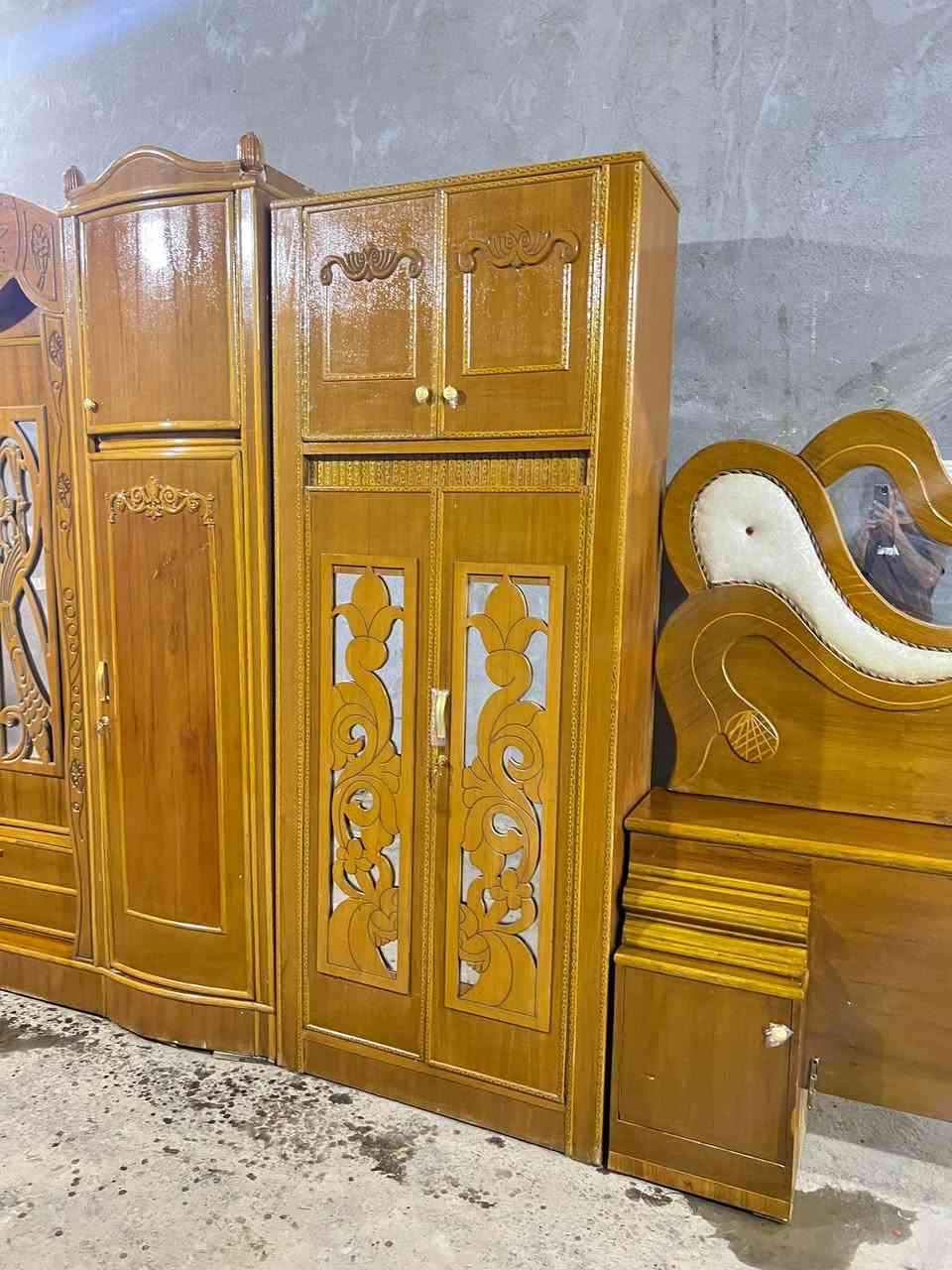 غرفه نجاره صاج تزكام نجاره صاج مستخدمه نظيفه السعر ٨٠٠ العنوان الحله ***********
