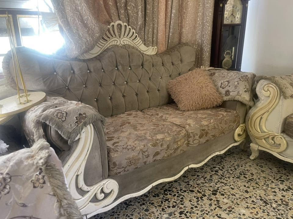 السلام عليكم تخم للبيع ب٥٠٠ مستعجل عليه اليريدة يدخلي خاص***********
