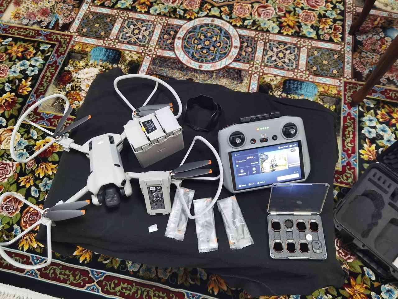 dji mini 4 pro combo
ميني ٤ برو كومبو نضافة ١٠٠ بل ١٠٠ 
٤ بطاريات معها ٣ بيلادي واحد بلص
معها حماية مراوع وحماية كيمبل
٣٢ مراوع بيلادي وياها 
ميموري سانديسك ٦٤ گێگابایت اصلي
جنطة مدرعة وعدسات الكاميرا ٨ نوع
مكان درون اربيل توصيل ماعندي 
سعر النهائي قفل 11ورقة مليون 700
***********
