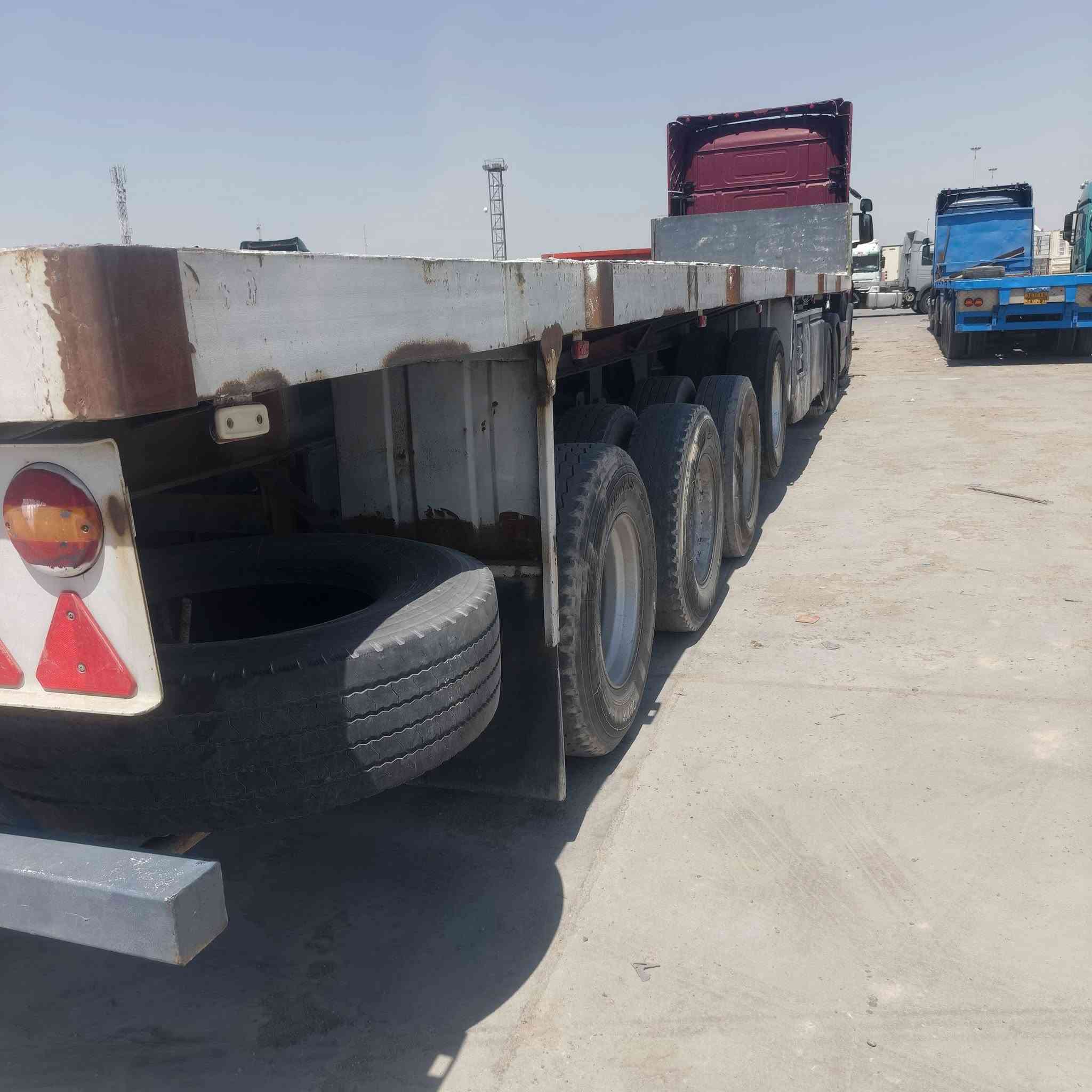 سلام عليكم عربانه بلوم للبيع 13 و 60 دناكير 16 شاصي 16 السعر 95 رقم الهاتف ***********
