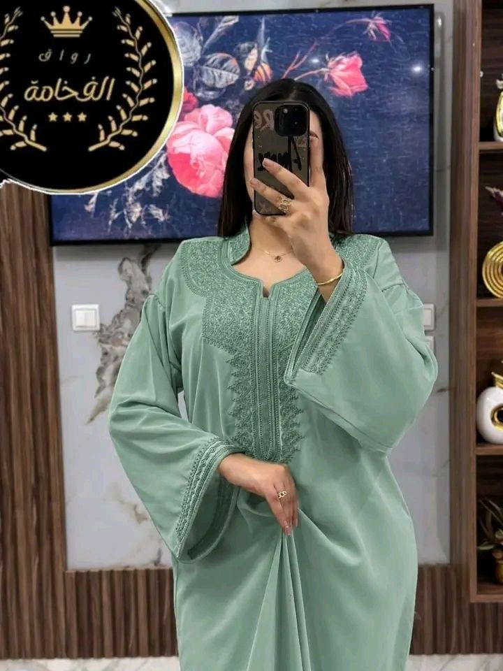 قفطان هماوي بطرز غزاال 

و ألوان موسمية بفصالة أنيقة 😘

بتوب كريب من نوع الممتاز 😍

طايات L.XL.XXl
 التوصيل مجاني لجميع المدن❤️


**إذا كنت صاحب هذا الإعلان وتريد حذفه لأي سبب، رجاءا أرسل رسالة إلى الدعم الفني**