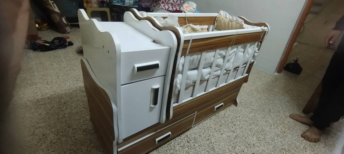 للبيع:
مهد هزاز 
السعر:75 
***********
***********
