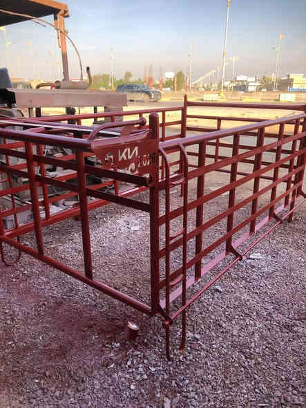 سلام عليكم للبيع محجر كيه دمعه نثيه محجر نضيف بعده ما مزرف مكان بغداد الرقم ***********
