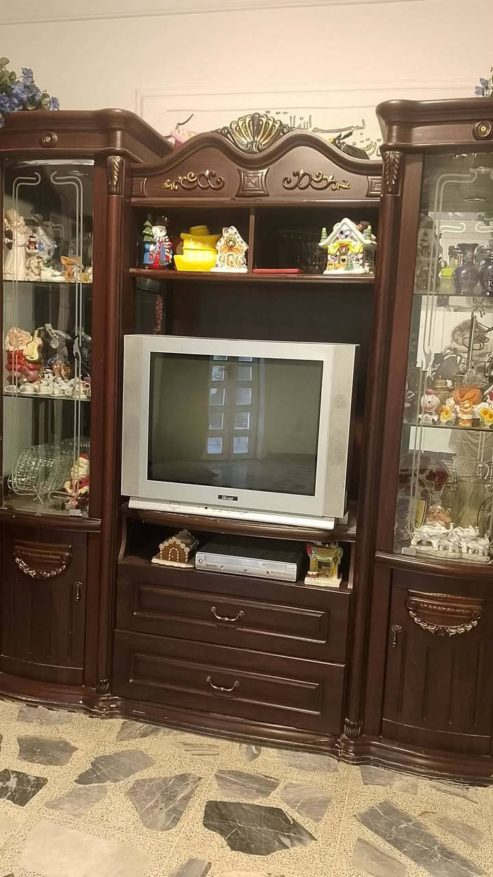 اغراض بيت للبيع بيع مستعجل لان ديتحولون 
غرفة نوم تركي فصال صاج السعر 400 وبيها مجال 

طخم ديوان 9 امتار  خشب عراقي السعر 200وبي مجال 

بوفيا خشبها تركي داخلها ضوء 
السعر 200 وبيها مجال

حجلة اطفال 20 نهايتها 
عنوان حي السكر


**إذا كنت صاحب هذا الإعلان وتريد حذفه لأي سبب، رجاءا أرسل رسالة إلى الدعم الفني**