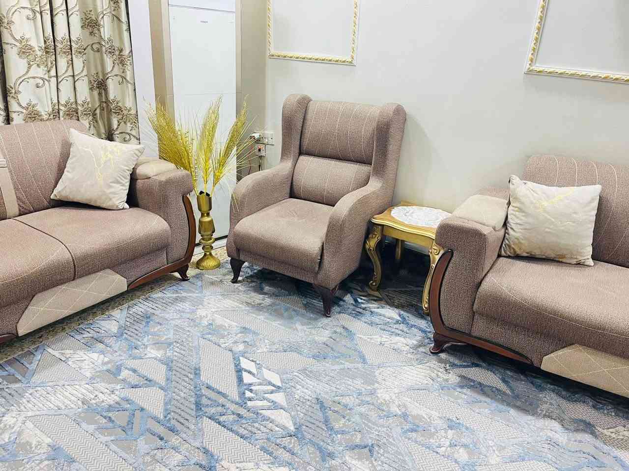 تخم استخدام قليل جداً نظيف مكاني بغداد سعر 500 وبي مجال للاستفسار ***********
