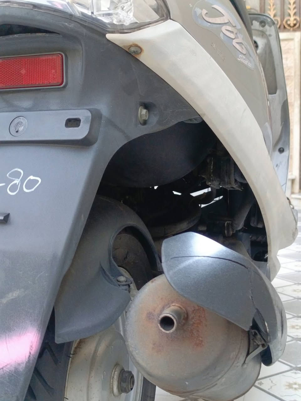 سلام عليكم
ماكس للبيع حاويه نضافه فول. صارلي اشهر من ماخذه كلشي بيه بلادي. وكيلها وسام العوادي.
العنوان/ديوانيه سوق ابو جميغ قرب الاقواس. 
موديل 2006
كفرات ختم واحد وي المكينه. 
السعرر 900قفللل. 
واتساب فقط/‏‪***********‬‏
