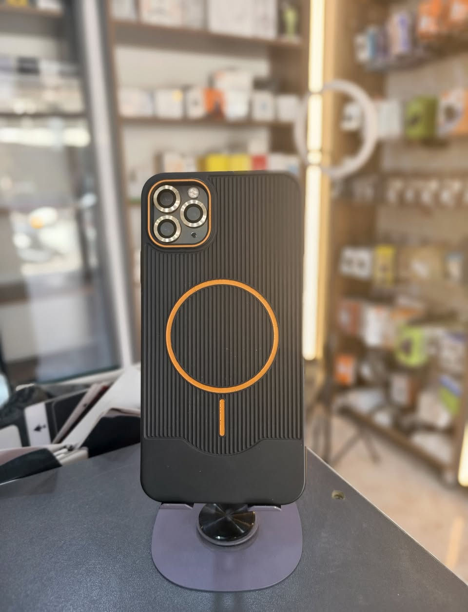 🔥 الأداء القوي بسعر مميز.. وبكج حماية كامل! 🔥
📱 iPhone 11 Pro Max

إذا كنت تبحث عن جهاز يجمع بين قوة الأداء وفخامة التصميم، الـ iPhone 11 Pro Max لا يزال الخيار المفضل للكثيرين. الجهاز متاح الآن لدى مركز الرسولي بمواصفات ممتازة، ومعاه "بكج حماية" هدية ليجهز جهازك بالكامل!

✅ مواصفات الجهاز:

السعة التخزينية: 256GB.
البطارية: 81%.
المنشأ: مواصفات أمريكية.
الحالة: جهاز بحالة ممتازة 
🎁 بكج الحماية (مع الجهاز):

لزكة شاشة: حماية متينة للشاشة ضد الخدوش.
لزكة حماية الكاميرات: للحفاظ على عدساتك من أي ضرر.
كفر (Cover): حماية خلفية أنيقة ومميزة.

💥 جاهز للاستخدام مباشرة مع كامل ملحقاته! 💥

📍 متوفر الآن لدى مركز الرسولي
العنوان: النعمانية - سوق العرب - مقابل بيت رفيع
📞 للاستفسار عن السعر والتوفر راسل الصفحة أو زورنا في المحل.

✨ مركز الرسولي... خيارات تناسب الجميع ✨


**إذا كنت صاحب هذا الإعلان وتريد حذفه لأي سبب، رجاءا أرسل رسالة إلى الدعم الفني**