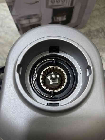 تتوفر طاحونه امريكيه جديده احترافية***********
