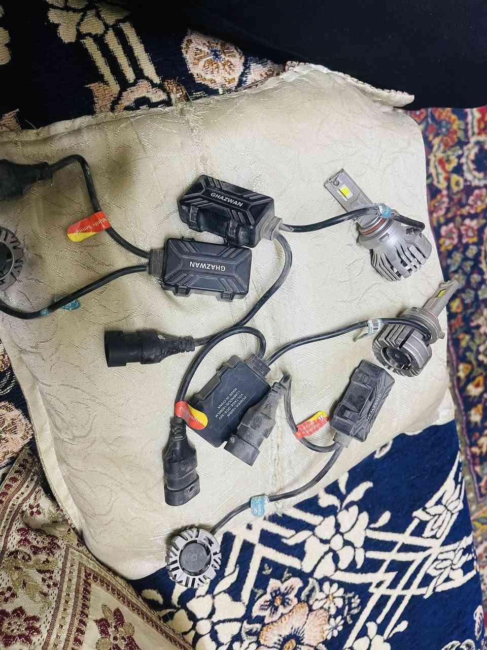 زنون ابو المروحه عالي ناصي شغال شرط لفحص استخدام قليل
يرهم عله كورلا من موديل 2008 لموديل 2013 
مكاني بغداد 
 ‭0786 311 8666‬
السعر 60 الف وماكو بهيج سعر عالي وناصي
