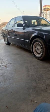 بي إم 525i • موديل ١٩٩٣ • رقم صلاح الدين