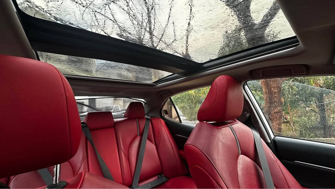 كوردي / عربي
كأمري XSE 2019
عدد الأميال: 91,000ميل
المحرك: 2.5 لتر - 4 سلندر
الضرر: كلين تايتل
المواصفات الداخلية:
• تدفئة المقاعد
* ﻿﻿سقف بانورامي
* ﻿﻿مسند الذراع
* ﻿﻿بصمة تشغيل
* ﻿﻿شاشة ذكية
المواصفات الخارجية:
* ﻿﻿كاميرا خلفية
* ﻿﻿مصابيح زينون LED
* مثبت سرعة
* ﻿﻿مقاعد كهربائية - 8 وسائد هوائية�التكنولوجيا والأمان:
* ﻿﻿نظام مراقبة النقطة العمياء
* ﻿﻿شاحن لاسلكي

كامرى XSE 2019
ماومى رويشتن: 77,000 ميل
موتور: 2.5 ليتهر - 4 سيلندر
زهيان: كلين تايةل

فه رمى جوّره داخلى:
* گةرمكةرةوةى  كوشه
* ﻿﻿پانوراما سقف
* ﻿﻿پةستانى  پةيوةنديكردن (بسمة)
* ﻿﻿شاشةى زاناكار
* ﻿﻿ريگريكارى ده ستى
فه رمى جوّره درووستى:
* ﻿﻿كاميّراى دواوه
* ﻿﻿لايته زينوّن LED
* رادارى سه يرى ريگا
*   كورسى كاره بايى - 8 پرةشووته�تيكنةلوژى وسةلامةتى:
* ﻿﻿سيستةمى  چاوديرى نيشانى كورةكان
* ﻿﻿شاخنى كاره بايي بيّته ل

*********** Singapore
