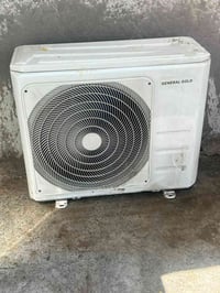 للبيع خارجية  نوع جنرال  حجم 2 طن  بلاديه غاز مقفول  السعر 200 الف  07...