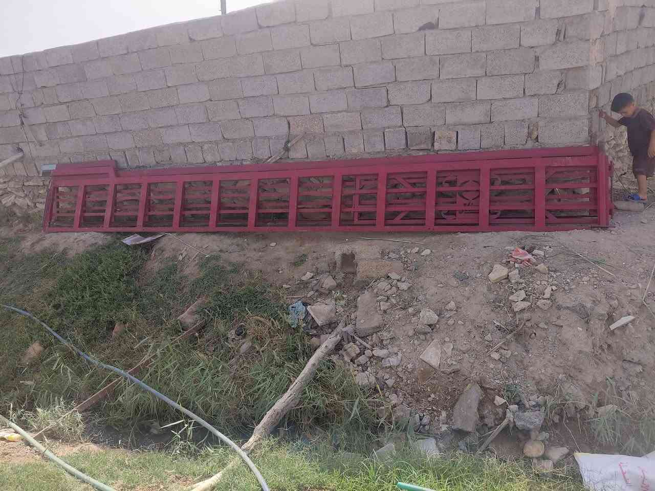 محجر هينو ٦ و ربع كامل للبيع 
النجف :***********

