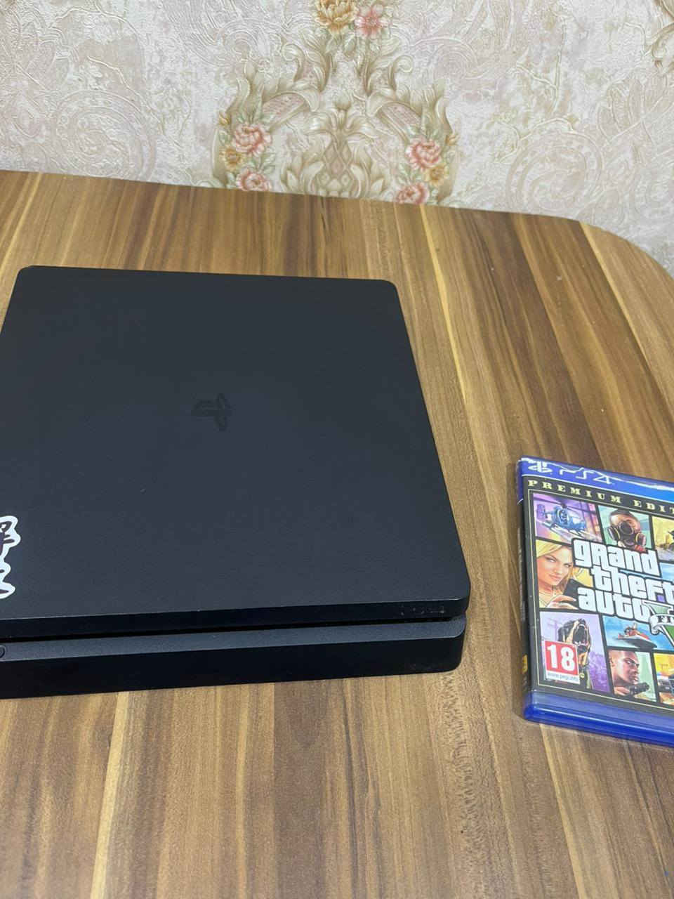 بلي فور سلم يتهكر قرص جي تي اي و قرص سيارات ذكرو موتر فيس  ما ويا يده وحده تعلك السعر 250 قفل تواصل ***********
