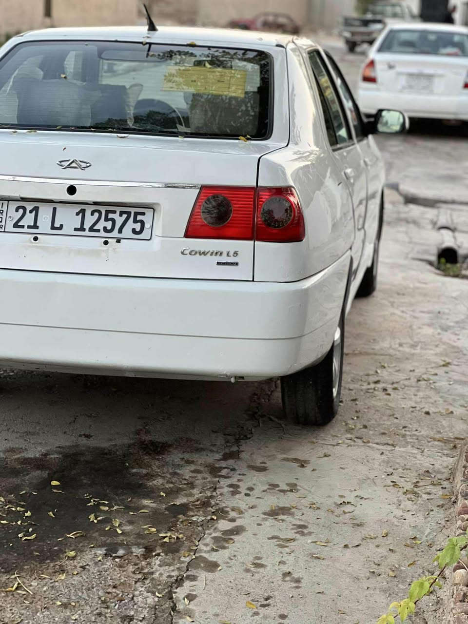 شيرين كوين موديل 2013سنةويه هزة جديد 2030
سعري 43
شرط تحويل وكاله بسمي 
كير عادي محرك بشرط 
تبريد تتفيئ شغال بشرط 
كهرباء شرط 
بية كم طقعه تعديل بارد جاملخ امامي سايق مبدل اسود 
بدون دواخل 
عنوان كركوك 
*********** كركوك, العراق
