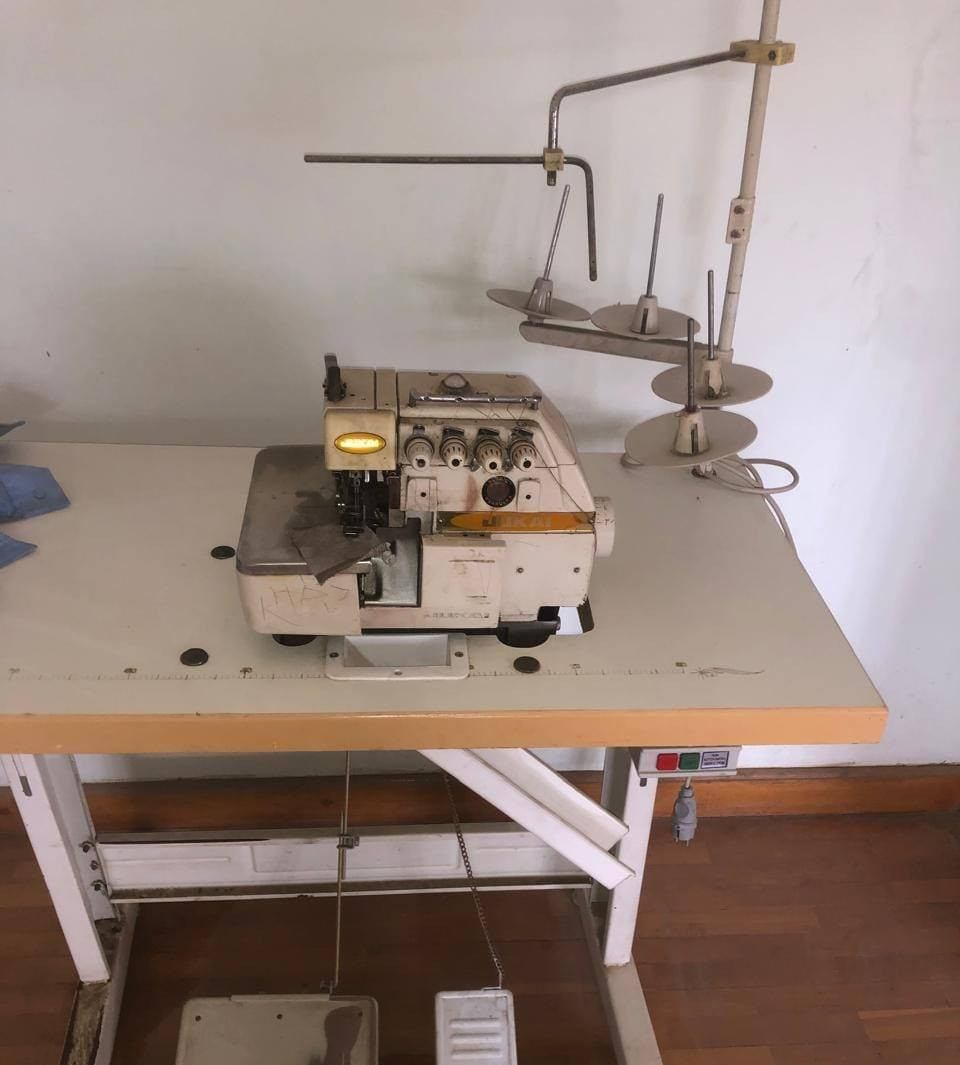 للبيع كلهم مع بعض


**إذا كنت صاحب هذا الإعلان وتريد حذفه لأي سبب، رجاءا أرسل رسالة إلى الدعم الفني**