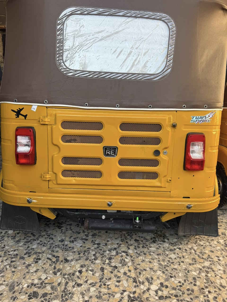 سلام عليكم تكتك 2020شهر 12 تكتك مصبوغه جماله قره تفصيل وخابر اي ضربه ما بيها مكينه مجفته فقط رقم وسنويه بسمي تحويل مباشر تخم تير شركه كهربايات شغاله اي ينقص ما بيها منيدك الشارع جهزه مكاني رشاد سعر 6500 وبيها مجال بصيط ‭0777 671 4618‬
