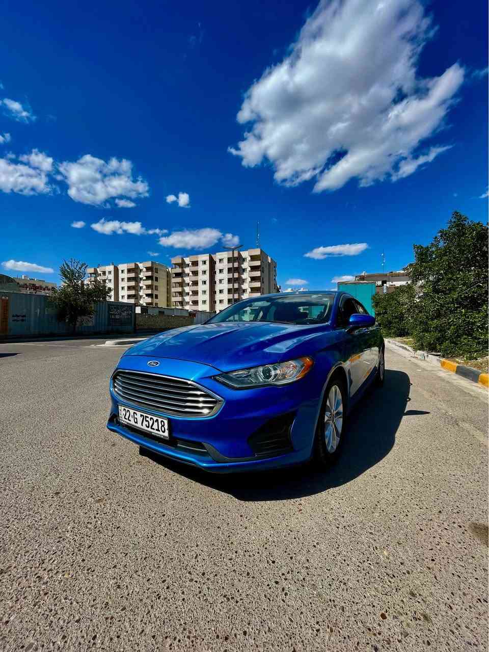 Ford fusion 2020 

•  محرك 1500 EcoBoost (اقتصادي وقوي)
• الممشى: 150 ألف كم (كتلوكات الشركة بيها وكارت كود الباب ).
• السيارة حادثها بالصندوق والجاملغ الخلفي لجهة السائق مع صبغ طرف الجاملغ فقط 
• السيارة "بجم كبس": ولا برغي مفتوح، والايرباكات سليمة 100%.
وبدون دواخل ولا شواصي 
المواصفات 
✅ رادارات كاملة (أمامي + جانبي) وتحديد مسار.
✅ كشنات تدفئة وكهرباء + تبريد قطعتين.
✅ نظام Sport + نظام Auto Stop لتوفير الوقود.
✅ الصيانة: تخم تايرات 2025 جديد + بلكات وفيول بمب Motocraft أصلي 
📍 المكان: بغداد - الشعب.
💰 السعر: 128 ورقة (وبيها مجال للشراي )

📞 للتواصل: *********** بغداد, العراق
