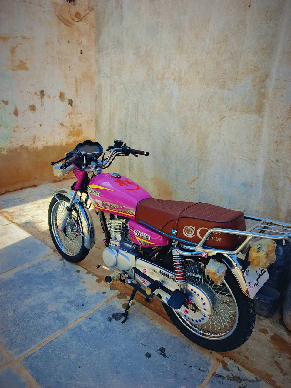 سلام عليكم دراجه للبيع مديل24 طالعه بل25شهر6 اوراق اصولي مو سكنر دراجه حلوه اومكفوله اوجديده سعر750بيه واسط شيخ سعد***********
