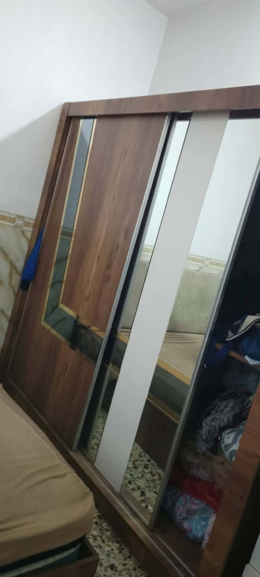 غرفه نوم 5قطع مابيها ضرر سعره 200بيها مجال 
التاجي الحسن العسكري شراي يتفضل خاص


**إذا كنت صاحب هذا الإعلان وتريد حذفه لأي سبب، رجاءا أرسل رسالة إلى الدعم الفني**