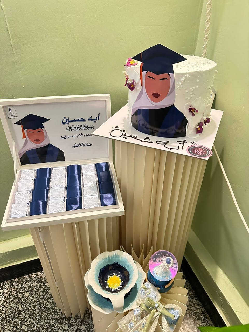 متوفر توزيعات التخرج بأسم الطالب☺️

احجز طلبك الان وخلي لمستنا تكمل فرحتكم😍

للحجز والاستفسار تواصلوا ويانه 📞
***********
