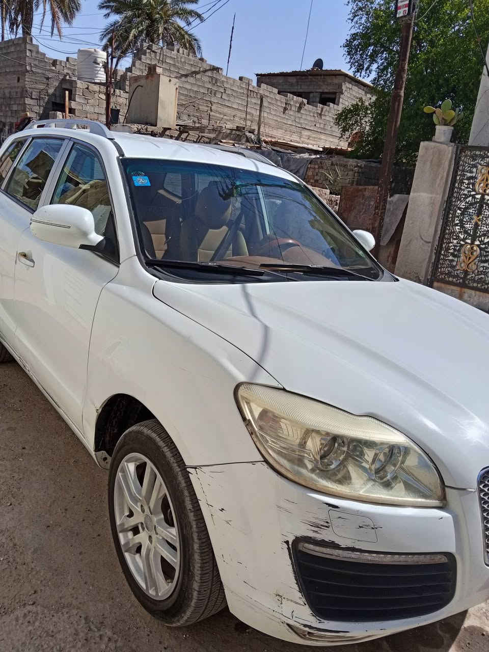 سياره هوتاي 2014 مكفوله من صبغ وتبريد سعر 60 بي مجال ***********
