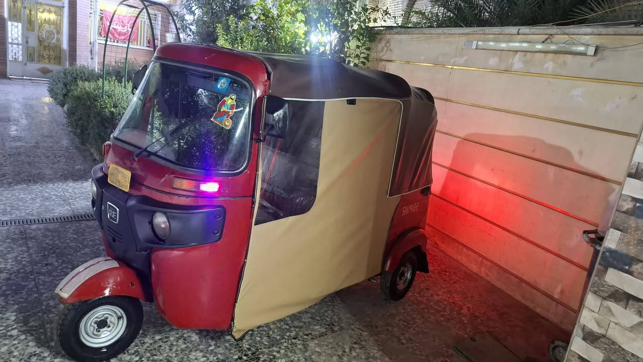 السلام عليكم تكتك ٢٠١٨ مكينة ٢٠ رقم وسنوية تحويل ثاني يوم مصوبغة عام  سعر ٤٩٠٠ وبيها مجال بكان بلديات قرب سوق الميت  رقم *********** ماتواجد على خاص
