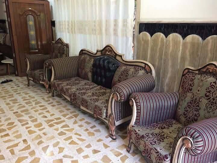 مبرده نظيفه وشغاله السعر 70 طخم 10 مقاعد نظيف ومرتب خشب عراقي السعر 300 بي مجال


**إذا كنت صاحب هذا الإعلان وتريد حذفه لأي سبب، رجاءا أرسل رسالة إلى الدعم الفني**