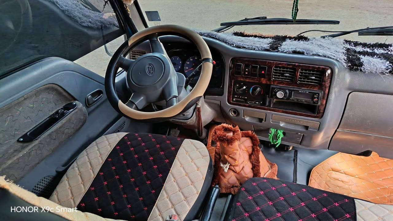 سلام عليكم   لبيع كيه ام عيون موديل 2000 رقم صلاح الدين  مشروع وطني سنويه ال30 سياره بلاديه فقط لباب لخلفي مبخر  كهربائيةكلهةشغالة        محرك كير شاصي رقم شاصي مكفول دوشمه جديده صدر جديد المكان اطراف تاجي.        ملاحضه المحجر موياهة لاتصال   ***********
