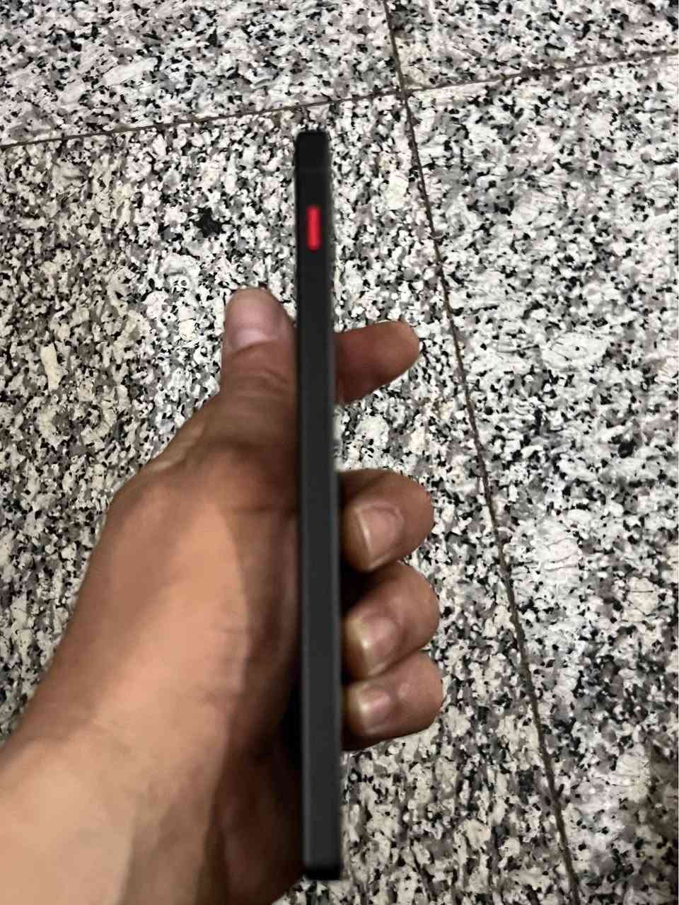 ريد ماجك 11 آير ذاكره 512 العشوائيه 16 مستعمل ايام اخوالجديد لون اسود كامل ملحقات سعره 840 الف مكاني بغداد *********** بغداد, العراق
