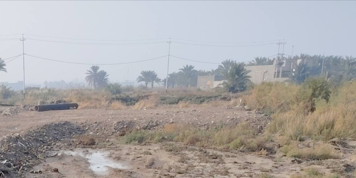 أرض للبيع مساحة 527متر مربع واجهة 31متر ونزال 17متر ركن
*********** 
 العنوان قرب جسر ال جروخي تدخل بالشارع الي رايح للداحره قرب ابو الغسيل 
طابو زراعي سند 25إقرار محكمه
متوفر طريق وماء وكهرباء وتبعد عن شط ال جروخي  300متر  وتبعد عن طريق العام سماوه رميثه 700متر
فقط بس تعديل عوزها الكاع #
