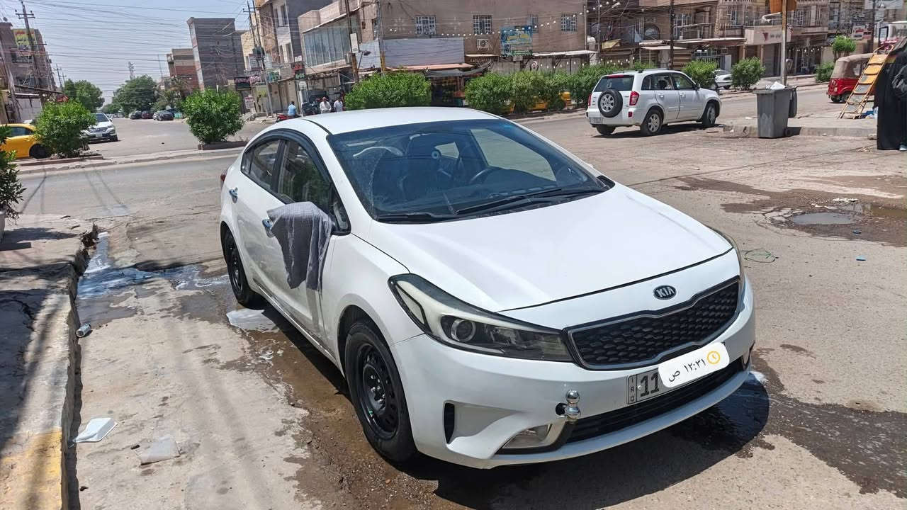 سلام عليكم سيراتو للبيع 2017 رقم بغداد بسمي ماشيه 150  الف حقيقي سياره جاهزه من جميع النواحي منظومه غاز بيه سياره خير من الله سياره بدون تبديل فقط قطعتين صبغ باب سايق  وجاملغ امامي نفس جهه فقط وحجات  بسيط سعره 126 وبيه مجال ال شراي
سلام عليكم سيراتو للبيع 2017 رقم بغداد بسمي ماشيه 150  الف حقيقي سياره جاهزه من جميع النواحي منظومه غاز بيه سياره خير من الله سياره بدون تبديل فقط قطعتين صبغ باب سايق  وجاملغ امامي نفس جهه فقط وحجات  بسيط سعره 126 وبيه مجال ال شراي 
مواصفات عاديه تحكم ستيرين جهتين 
بلاجكتور اشاير بل مري  حساسات خلفي  شاشه كامره  داخل لونين سياره ما نقص برغي واحد تبريد ثلج تخم تاير محرك وكير خير من الله 
اي استفار اتصال عل رقم *********** المو شراي لا يكسر بحلال العالم
