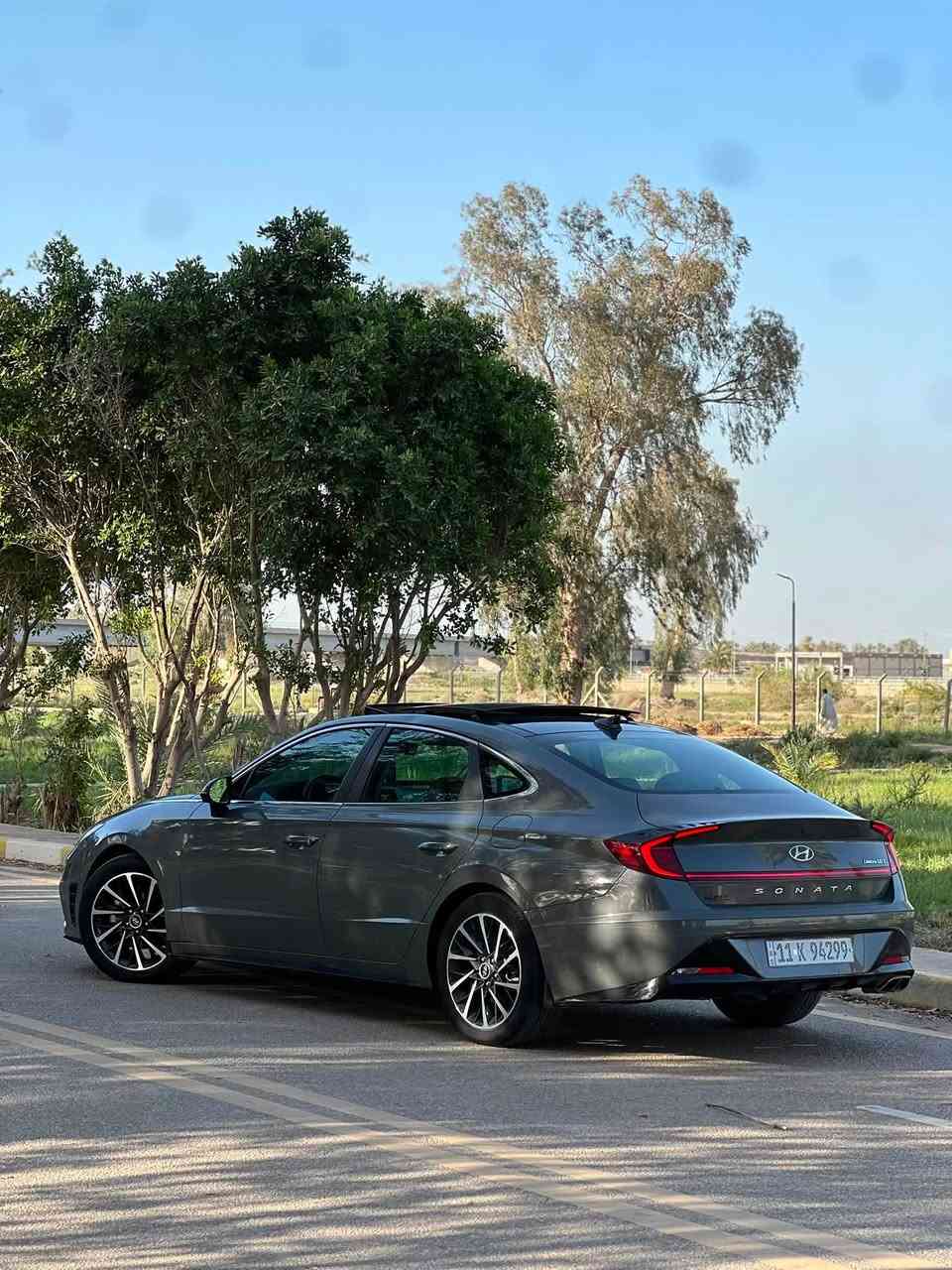 سلام عليكم سوناتا 2023 لمتدد فول مواصفات رقم بغداد حرة بأسمي مكينه 1600 تيربو اعلى فئه بالسوناتا ماشيه 37 الف ميل حادثها جاملغ الأيسر والبنيد واجه بيها كلير قطعتين من امريكا  سعر السيارة 145 وبيها مجال مكاني بابل المسيب للاستفسار اكثر اتصل على رقم *********** واتساب
