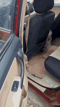 السلام عليكم
شيري تيگو ٢٠١٣
رقم نينوى
سنوية لل ٢٠٢٨
گير كهربائي
گير ومكينة شرط الفحص كهربائيات كاملة  ضررها بوند مبدل وجاملغ الامام جهة السائق مبدل بدون شواصي بدون دواخل والباقي كله موضح بالصور والفيديوات
شرط التحويل بدون وكالة 

السعر ٥٥ وبيها مجال قليل كلش
*********** وبي واتساب
