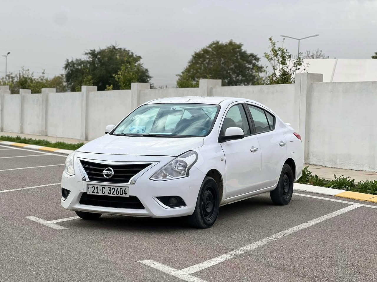 لاکشمیبای 2020 گیر تۆماتیک. تەنها پەلەیەک بۆیاخی هەیە. سۆنەریم داناوە. بەشەردی گیر و مەکینە و توند و تۆلی. تەنها (١٣٠) هەزار چووە. سەیارەیەکی زۆر پاک و بئ مسرفە. سەنەوی و رەقم تازەیە. بەشەردی تحویل و غەرامە. تەرزە و قوپاوی نیە. مواسفات( دووگیج و دسک نیکل و ABS. بلاجکتۆر و کامیرا و حاسە. …هتد) سعر فرۆشتن 103 گەلا مەجالی کەمی تیایە. 
شوین. کەلار

ژم 
***********

واتس اپی لەسەرە

*********** كالار, السليمانية
