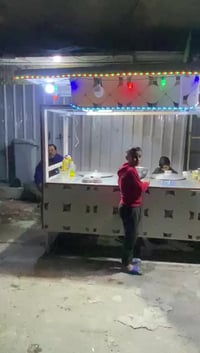 ميز • طاولة • ديكور