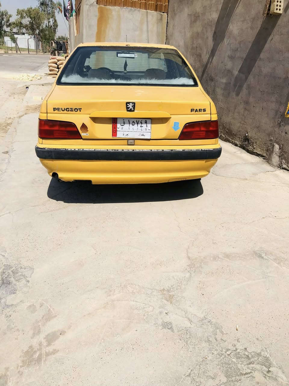 السلام عليكم بيجو بارص 2011رقم بغداد بسمي سيارة بيهة بنيد طاير والجاملغ الخلفي بي ضربة بارد صدر جديد تبريد ثلج  مكينة فرنسي لا تنقيص ولا تبخير  سعرهة 35 وبيهة مجال بصيط (غير متواجد على نت  تصال فقط )***********
