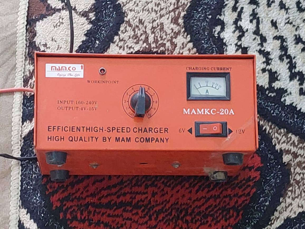 السلام عليكم  شاحن باتري الببع 12 + 24 اصلي سعر 30 الف مكاني بغداد البياع حي التراث رقمي *********** وتساب فقط
