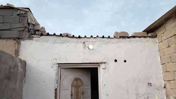 سلام عليكم بيت حواسم مرتب 6 وبي مجال البيت كله سراميك وسقف ثانوي مجاري جديده كلوبات بي كيزر بي البيت لاعلي كص ولا ازاله المعقل شفقت العامل ***********
