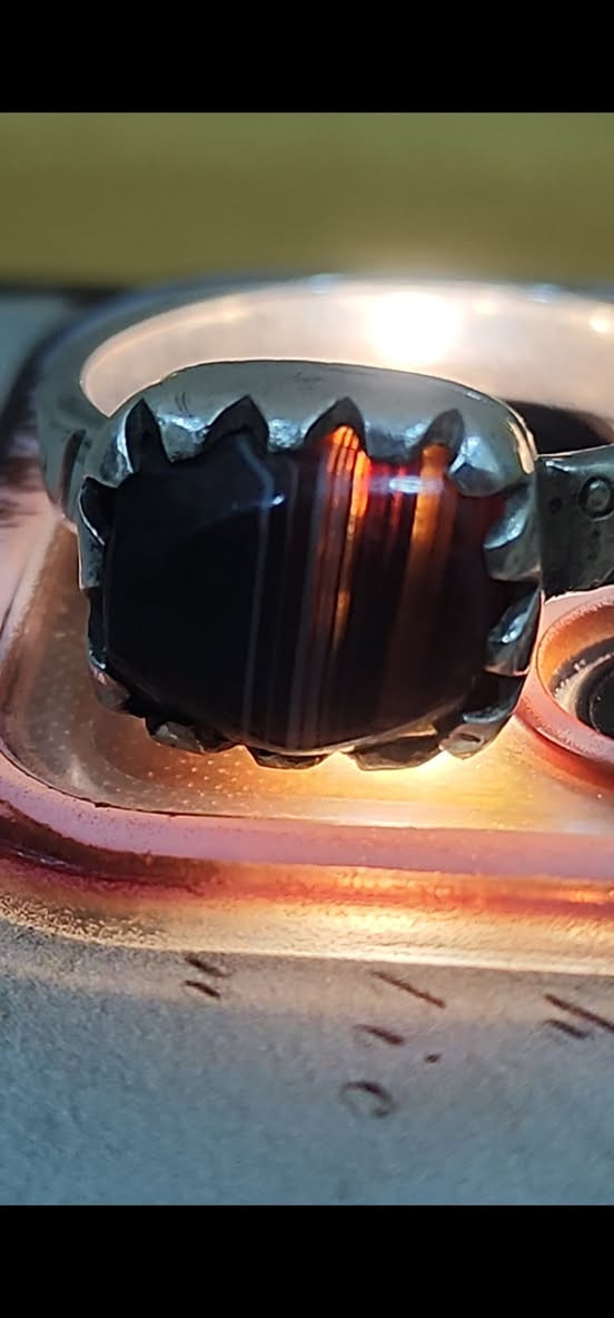 اللهم صل على محمد وآل محمد
جزع يماني قديم 
المكان بصره 
للاستفسار ***********
