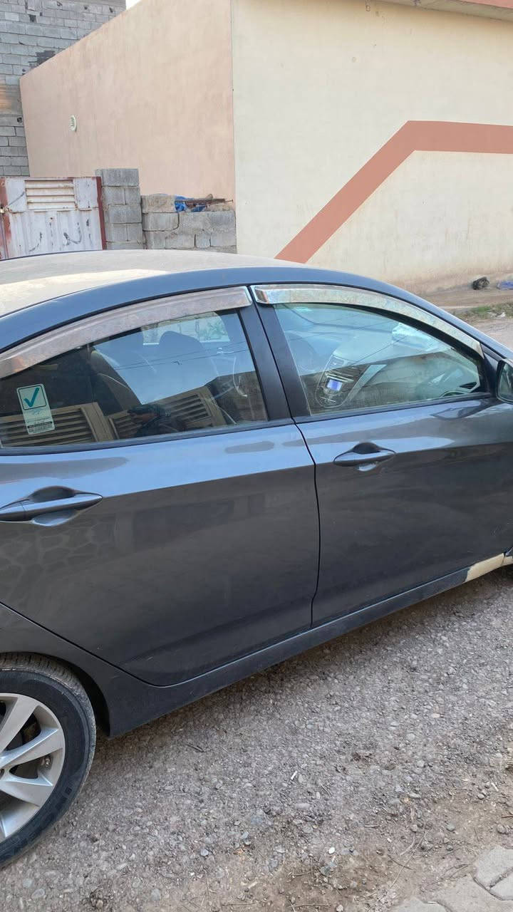 للبيع اكسنت موديل 2013 مكينه وكير جديد بدون تنقيص مصبوغ عام أثر جراد بدون ضربه صدر جديد سنويه 28 الاتصال ***********
