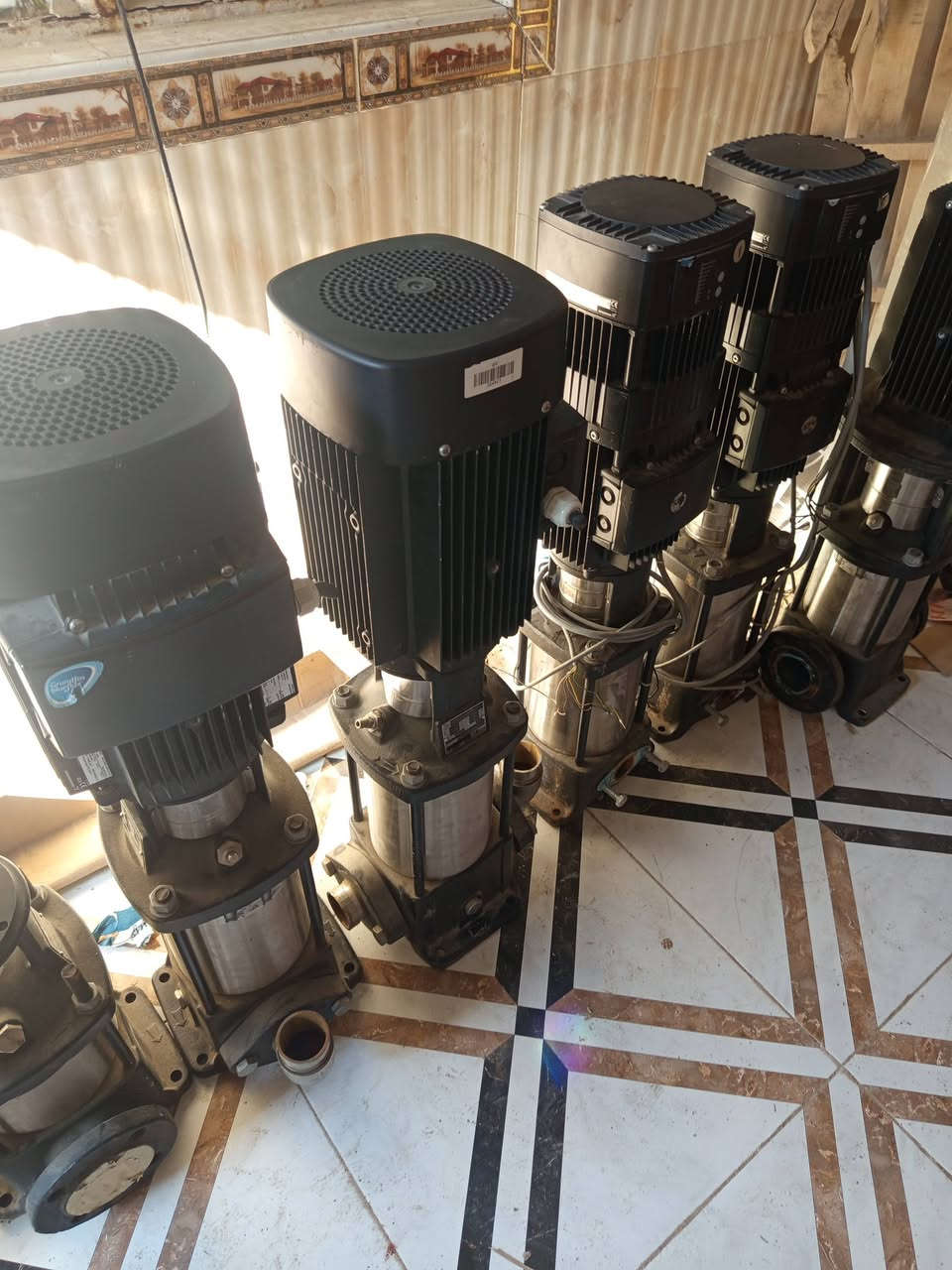 السلام عليكم وصول وجبه جديده من الماطورات تفاصيل داخل الصور احجام الماطورات مكاني السماوه ام العصافير يوجد توصيل لجميع المحافظات ***********
