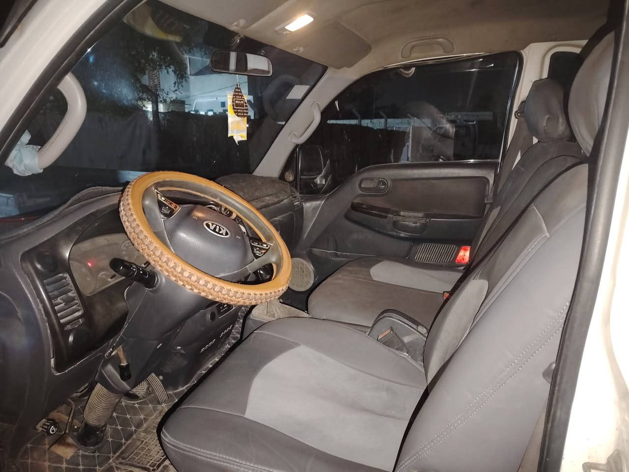 السلام عليكم السياره للبيع موديل 14 باب السايق مببدل التواصل *********** غير متواجد ع الفيس المكان بابل
