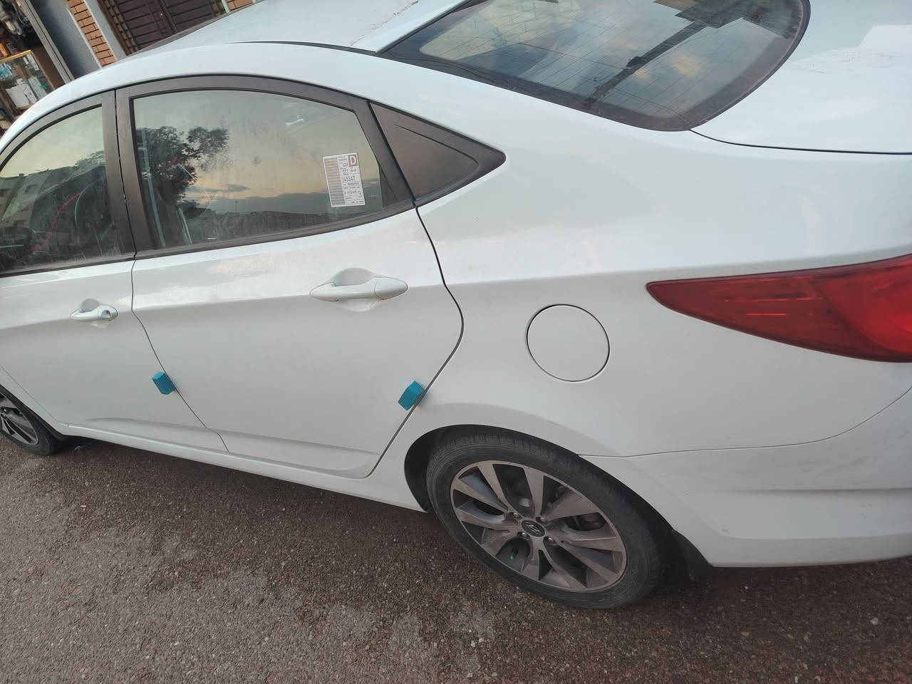 سلام عليكم للبيع فقط
اكسنت بلو خليجي
موديل 2016 
فتحه تحكم ستيرن
ماشيه ٤٠ الف 
محرك ١٦٠٠ دوش  دبل قطره
سياره كير محرك تبريد مكفولات . اي نقص مابيه لا ضربه ولا صبغ
فقط بارد بلجاملغ الخلفي. قليل 
كير محرك تبريد مكفولات تخم تاير جديد
مكاني بغداد شارع فلسطين
السعر ١١٣ ورقه 
*********** وتساب
