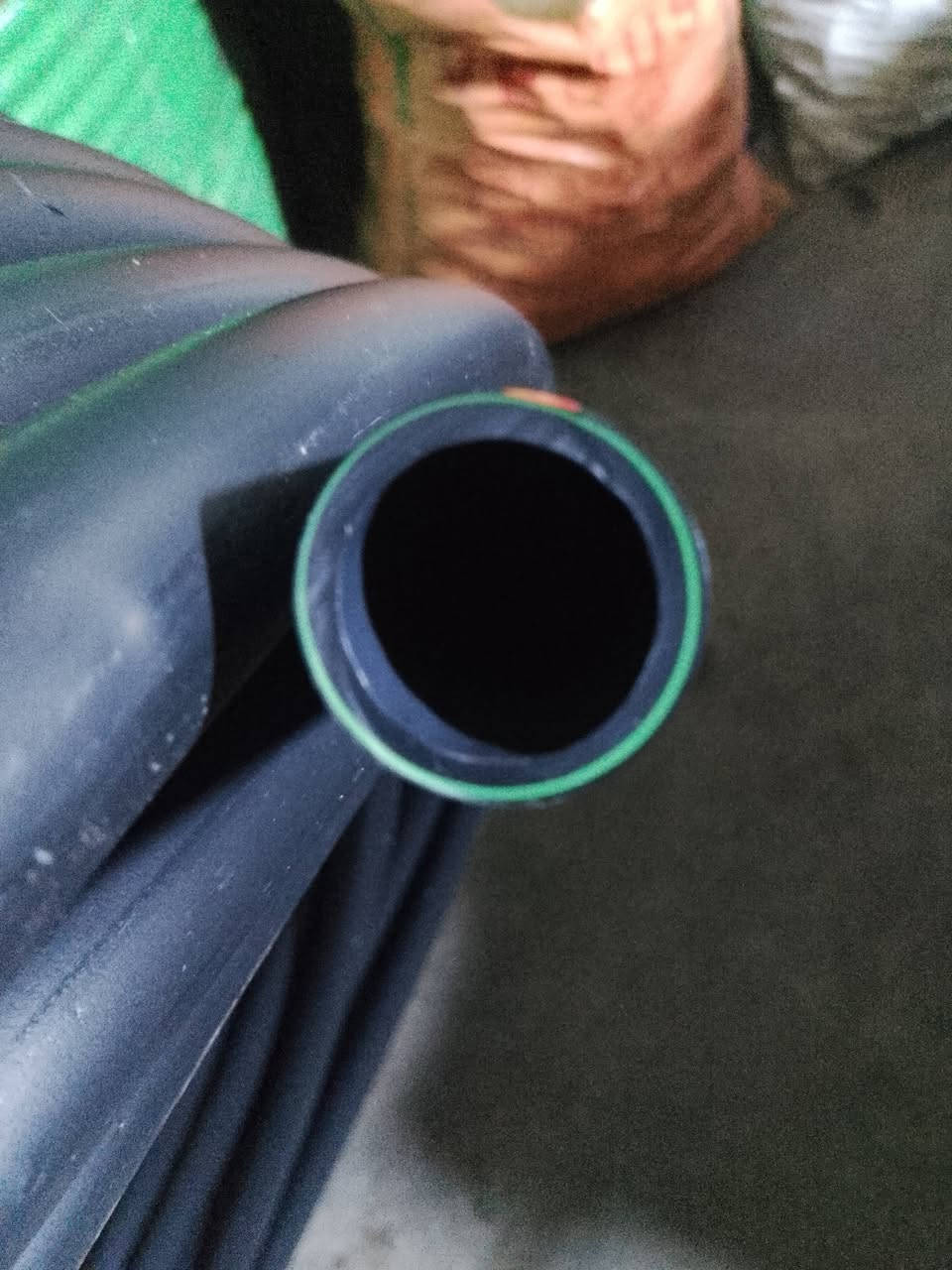 1 انج مسلح 3طبقات عنوان بغداد بوب الشام 
***********
